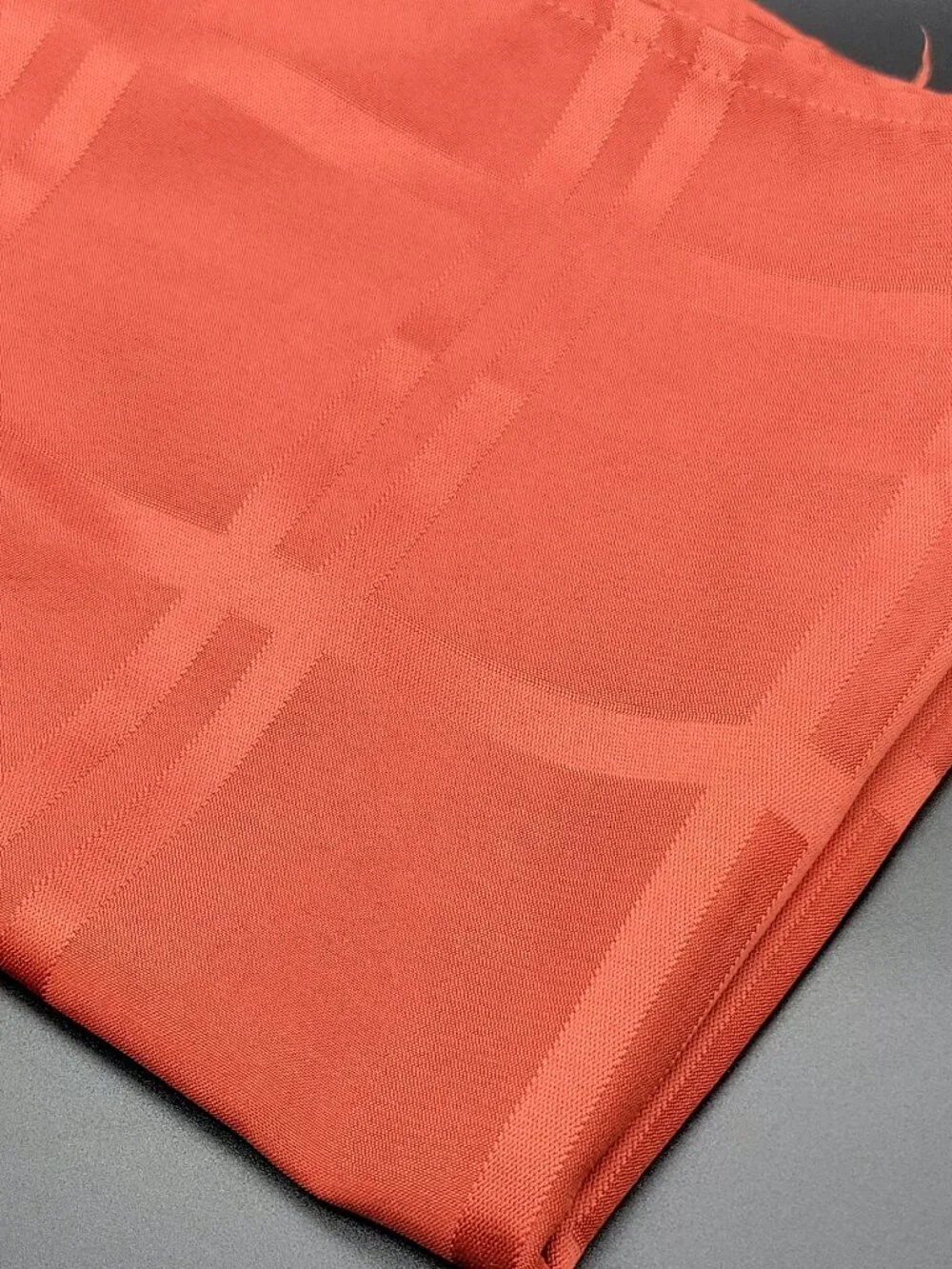 Red Classic Plaid Cloth Square 18x18 Dinner Napkin Hemmed Multipurpose 6 Count